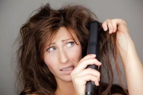头发干枯毛糙分叉问题超多你真的还不用免洗发膜吗？